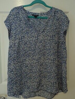 Blue Printed V-Neck Women’s Top